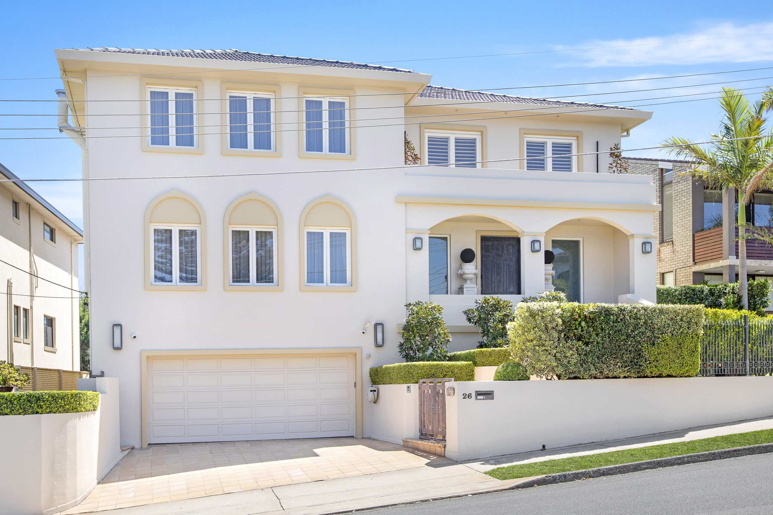 Amour-Ave-26-Maroubra-Facade