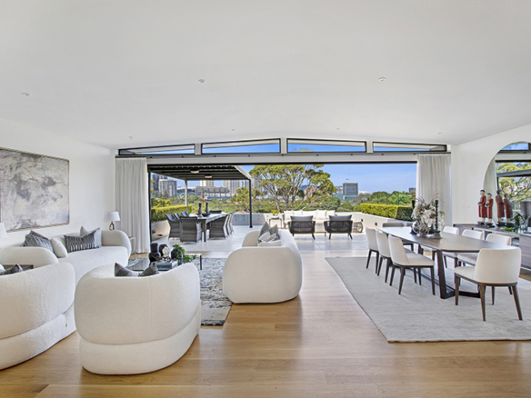 2/72 Bellevue Rd Bellevue Hill - Rodney McLoughlin